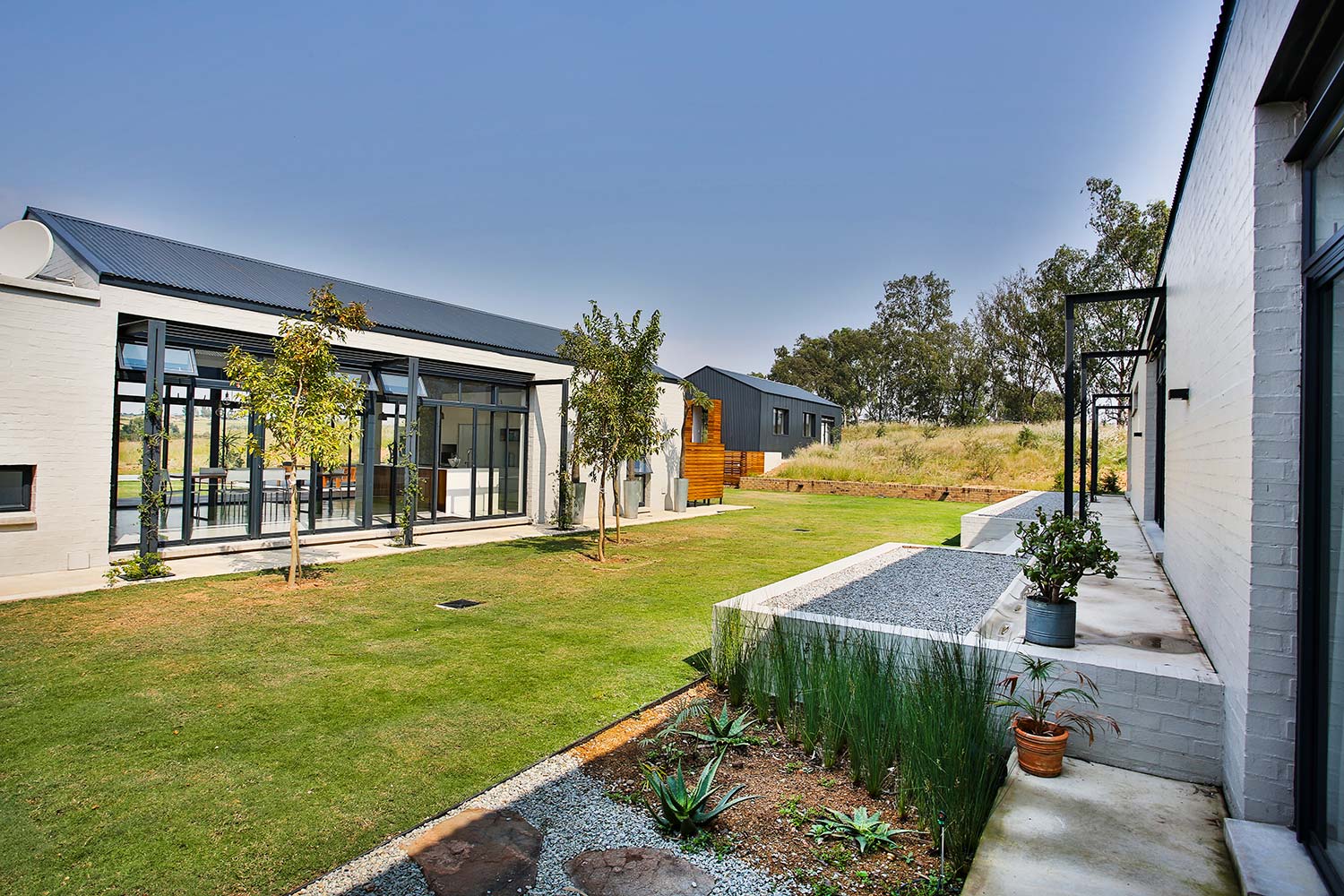 veld-architects-house-on-a-hill-177