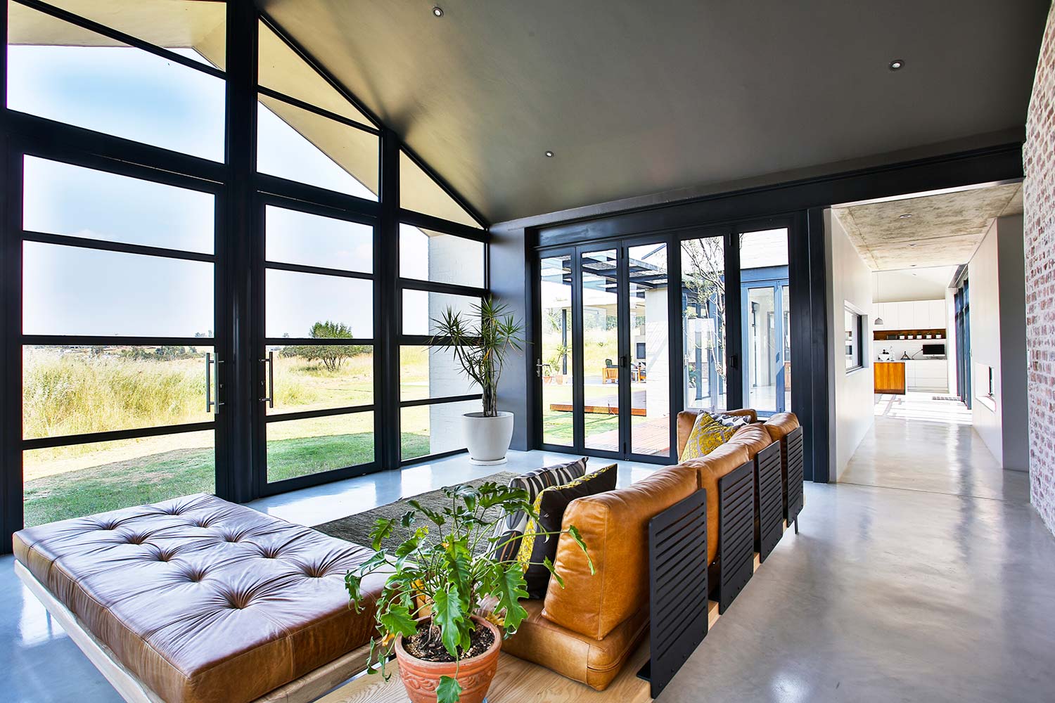 veld-architects-house-on-a-hill-196