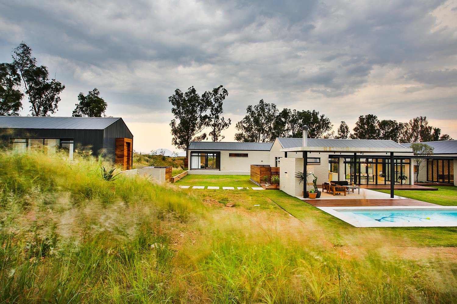 veld-architects-house-on-a-hill-238