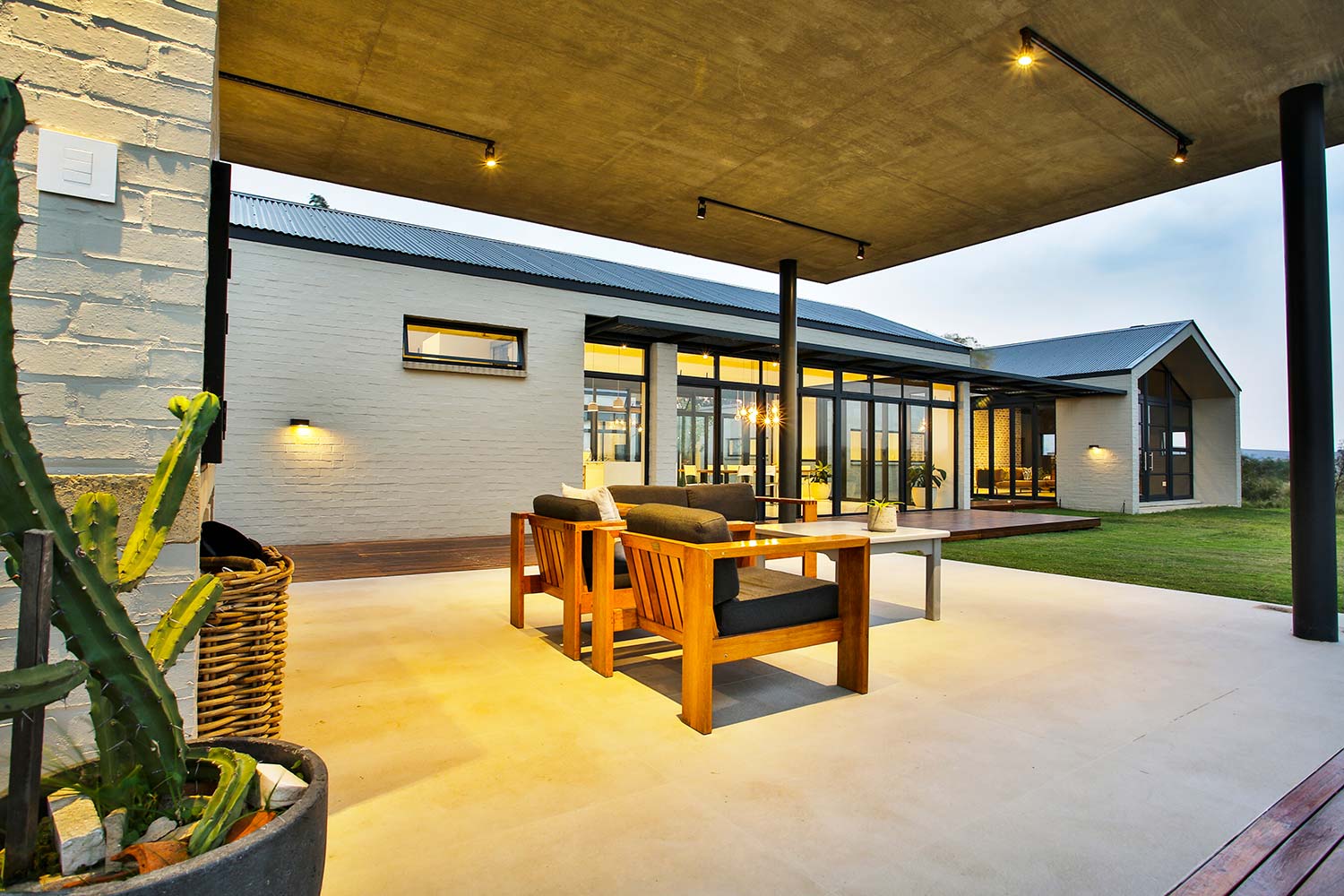 veld-architects-house-on-a-hill-253