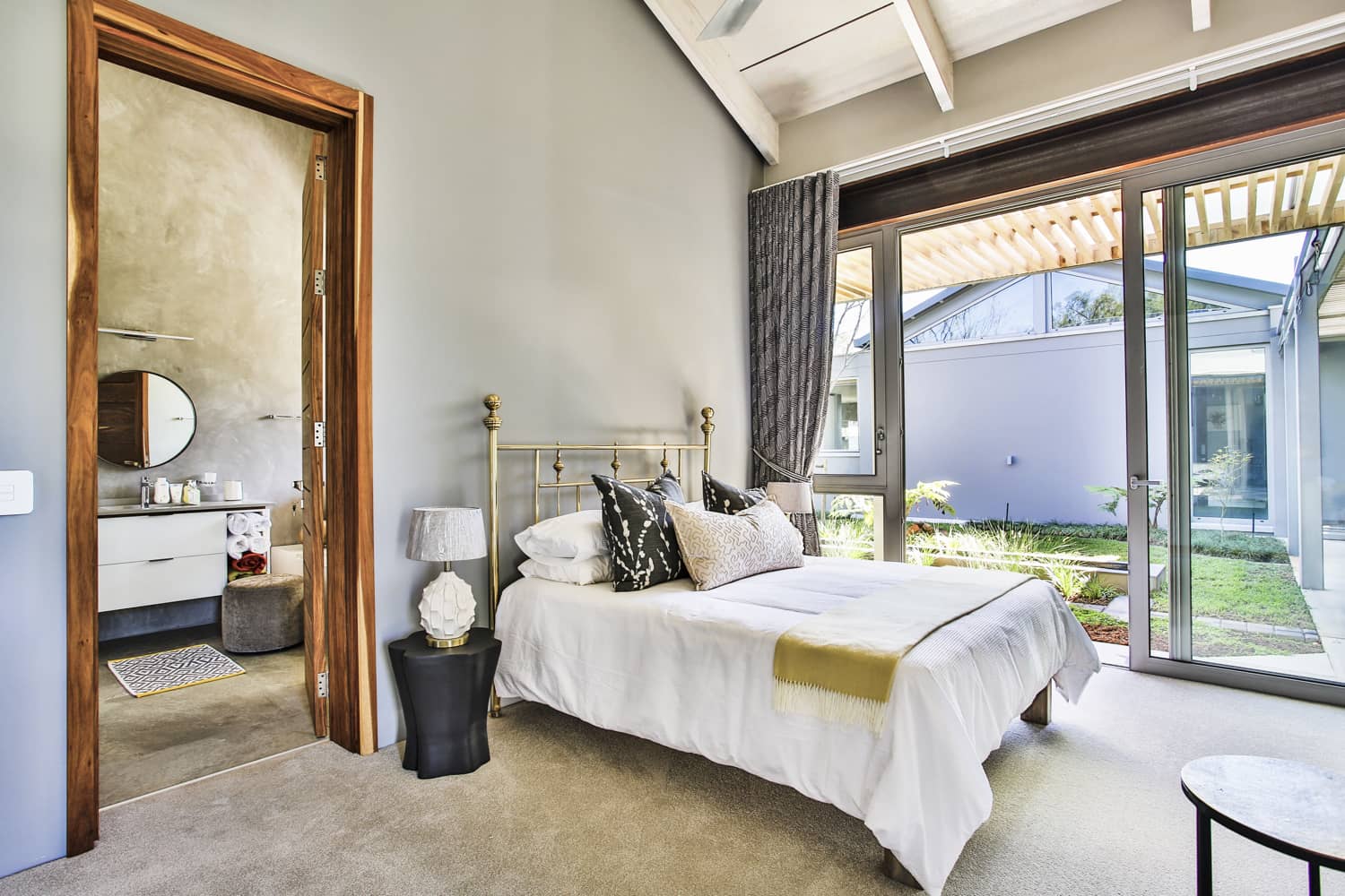 Veld Architects - Modern Established Farmhouse08